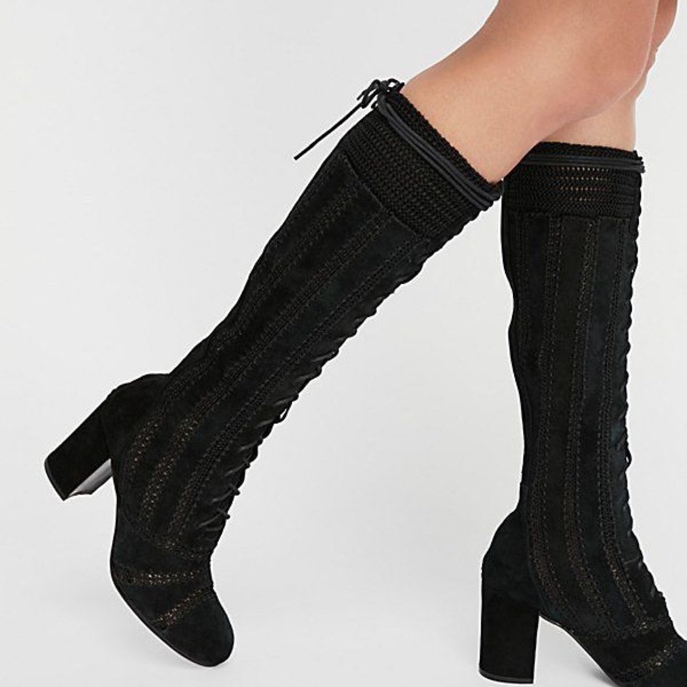 Free People Blaire Lace up boot EUC Black Size 6